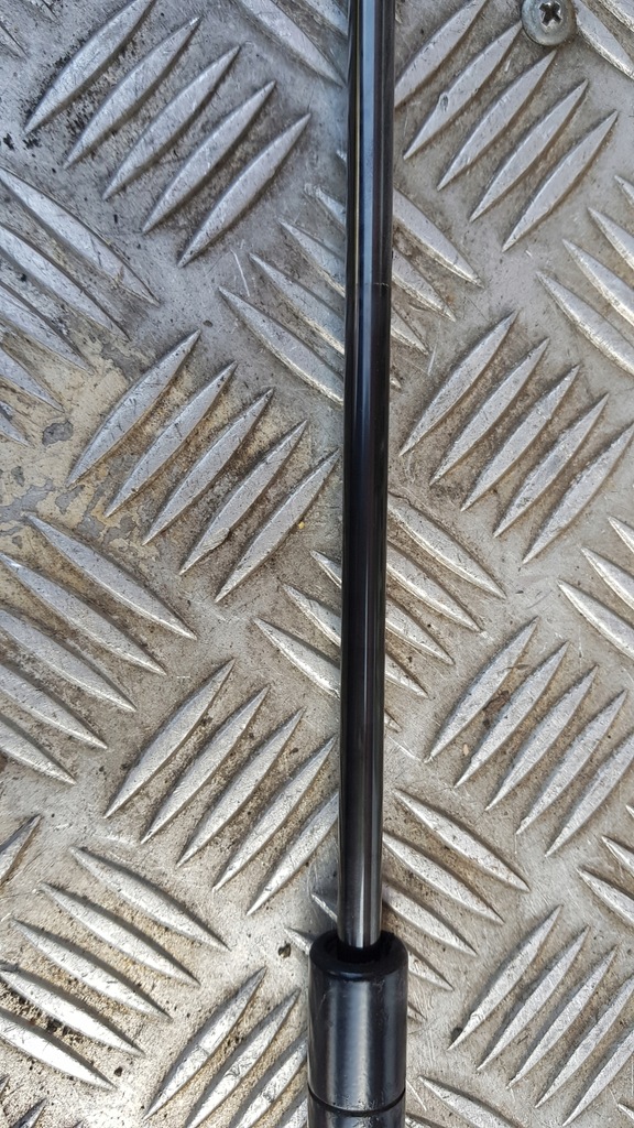 фото №9, Mercedes w163 ml амортизаторы крышки амортизаторы