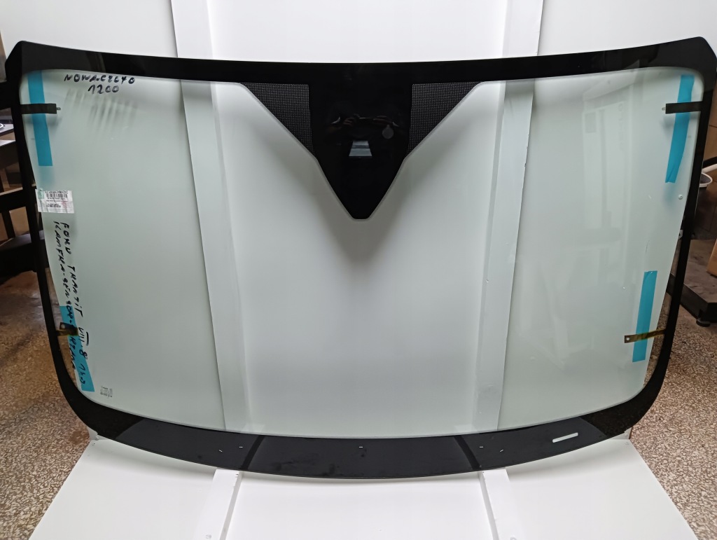 фото №1, Стекло передняя ford transit viii-8 2014- камера датчик подогрев