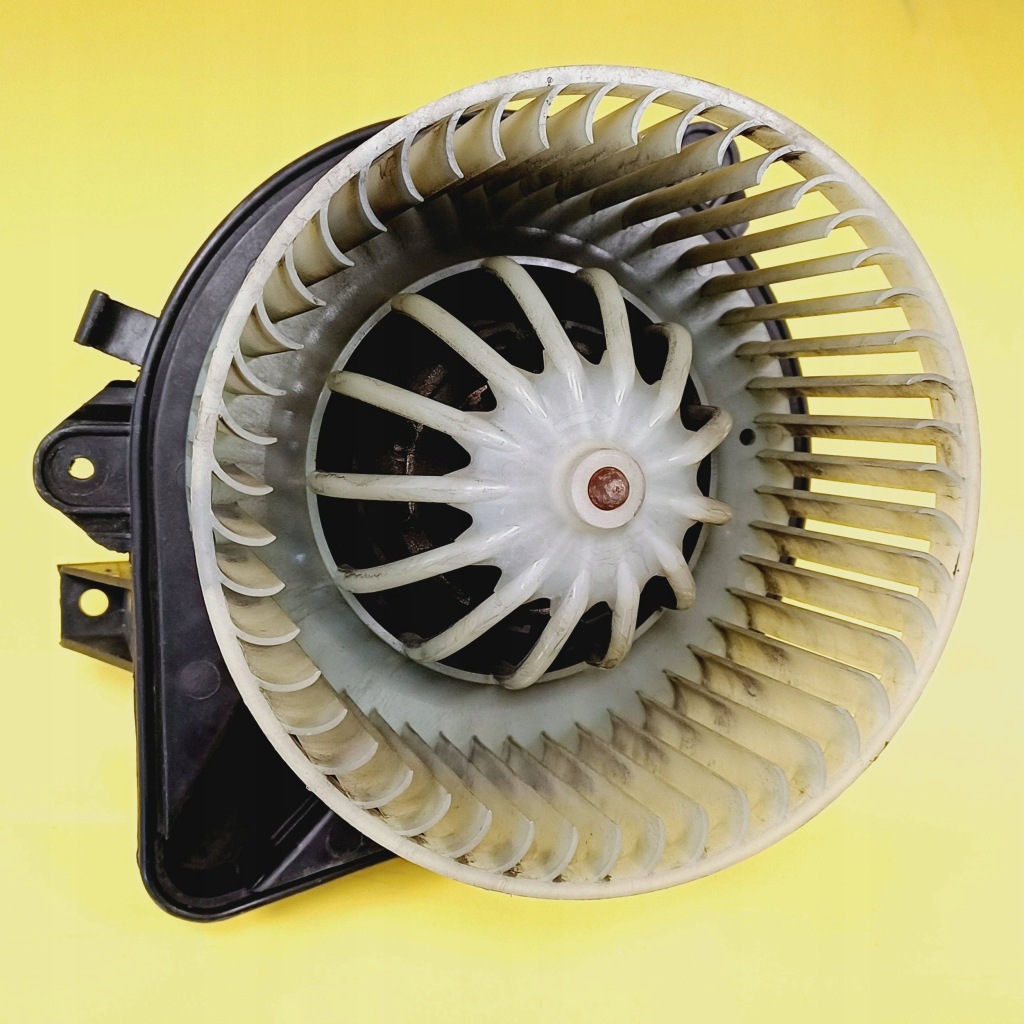 фото №1, Воздуходувка обдув вентилятор fiat punto 141730600 nr129