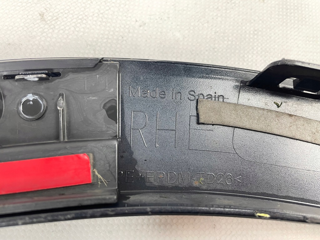 фото №9, Audi q3 права молдинг крила задня задня