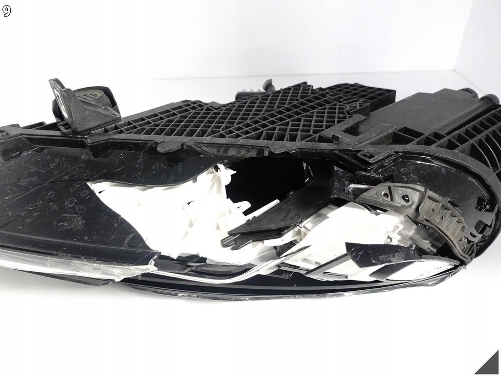 фото №10, Audi q7 sq7 ii 4m0 lift 19- лампа full led matrix права перед europa 040c