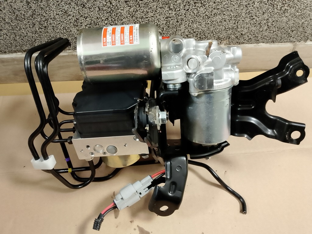 фото №1, Lexus nx ii 450 h+ od 2022r насос abs 44510-78060 - jak nowa europa