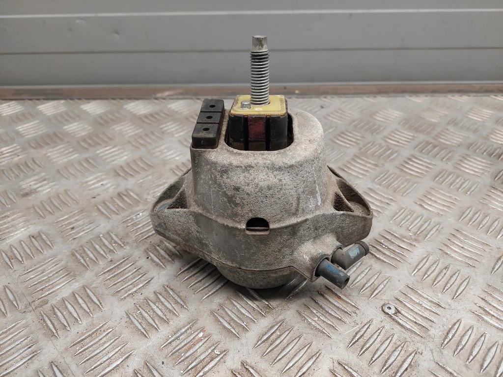 фото №5, Chevrolet camaro p23340399 кронштейны i лапы