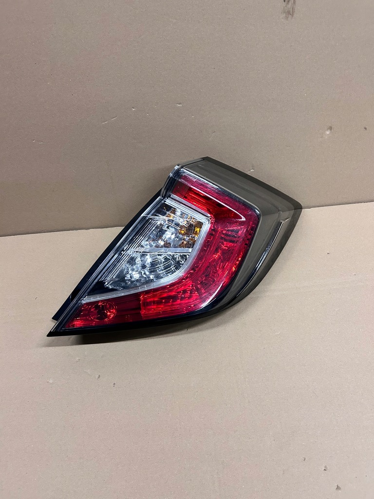 фото №1, Лампа задня задня права honda civic x hb nr.0