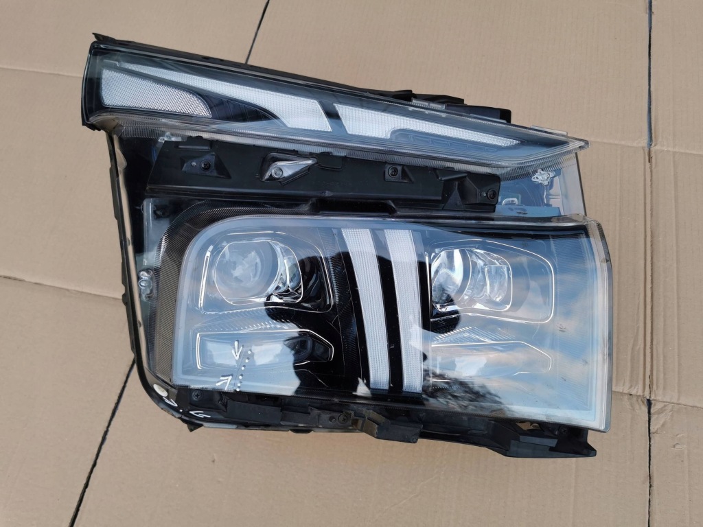 Hyundai santa fe 4 iv рестайлинг  20-24 лампа передняя правая full led 92102-s1600 Киев