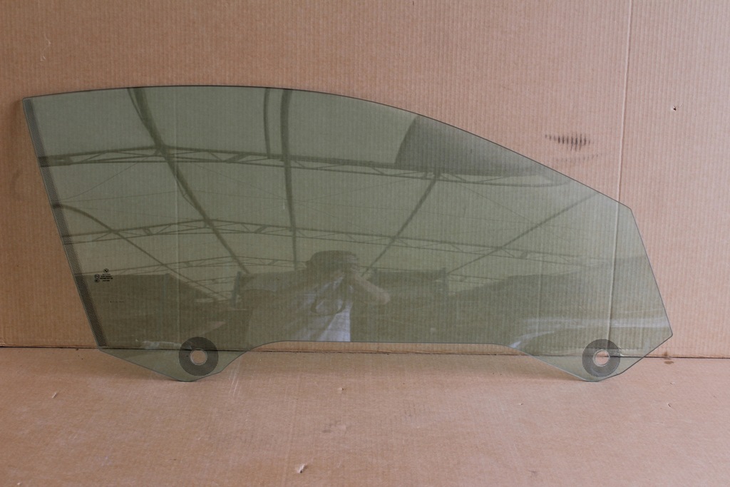 фото №1, Стекло дверь правая bmw m6 6 f12 f13