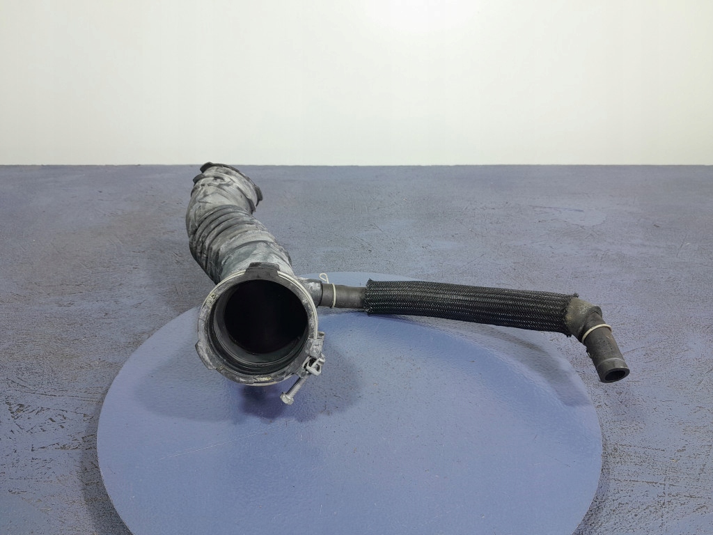 Lexus ux 250h 2.0 шланг патрубок труба повітря 17880-24040 Доставка