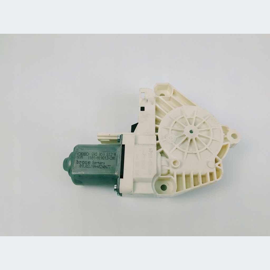 фото №11, Моторчик стекло правый задняя vw touareg 7p audi 8k0