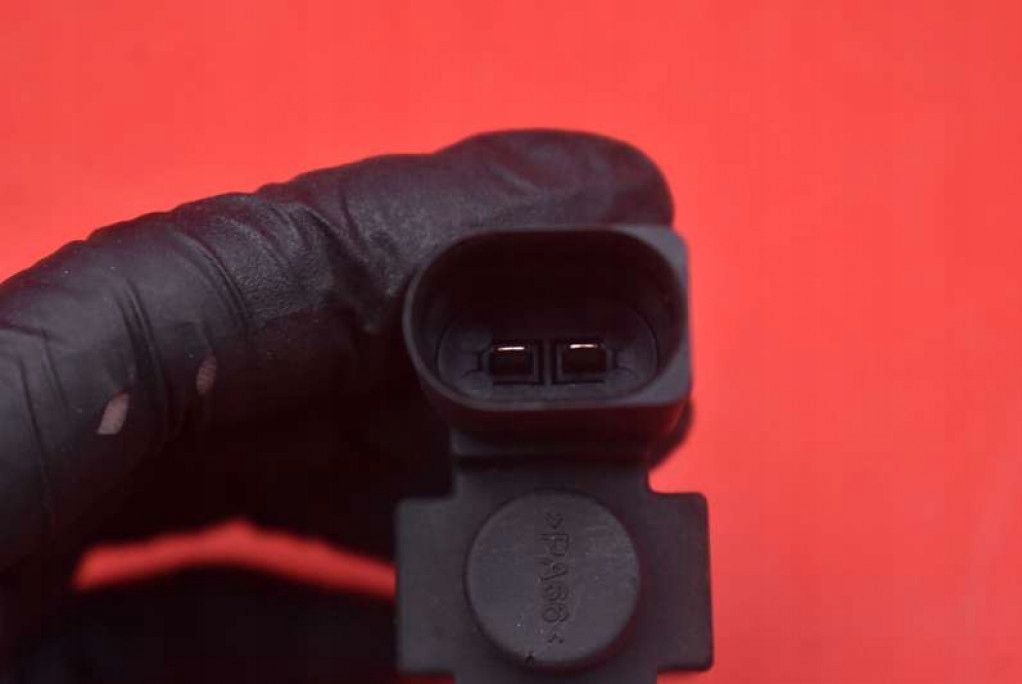 фото №8, Клапан вакууму 037906283c bentley continental 1 i gt 6.0 w12 560 km