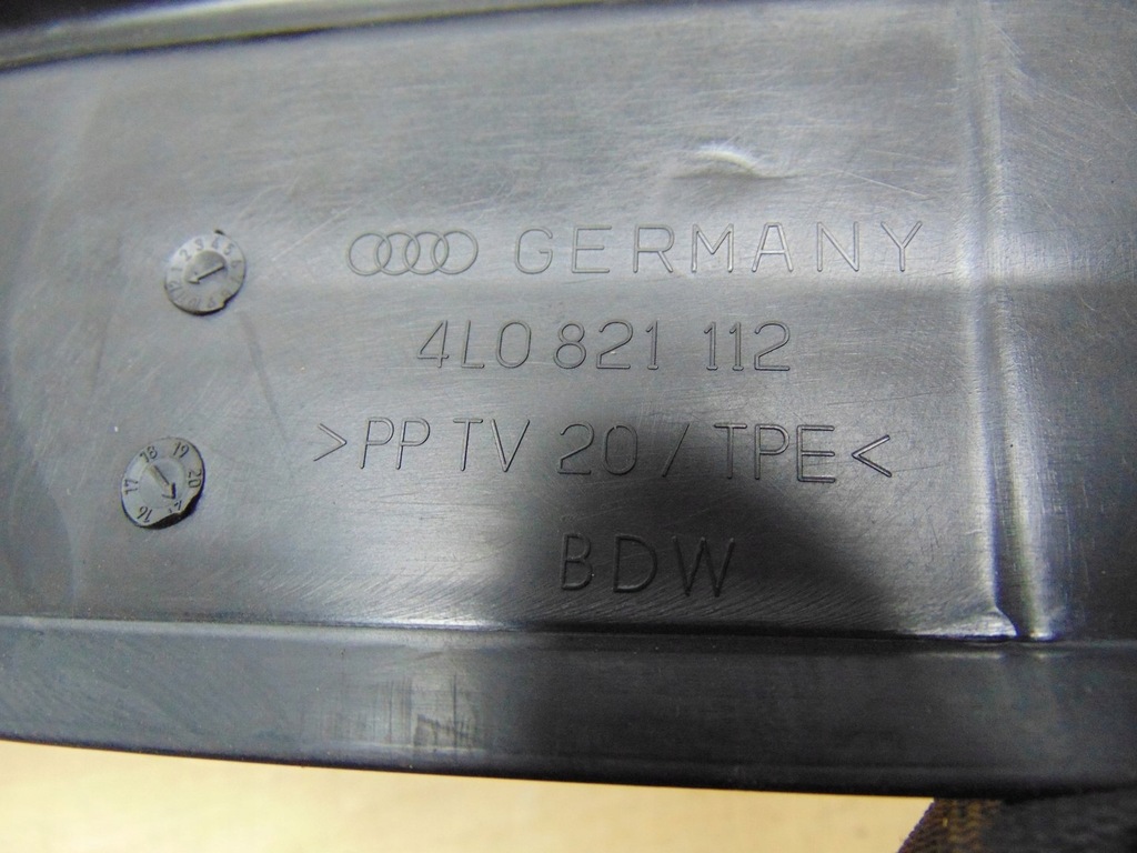 фото №10, Защита крыла правая audi q7 4l 4l0821112