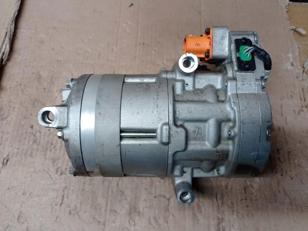 фото №8, Насос компресор кондиціонера xpeng p7