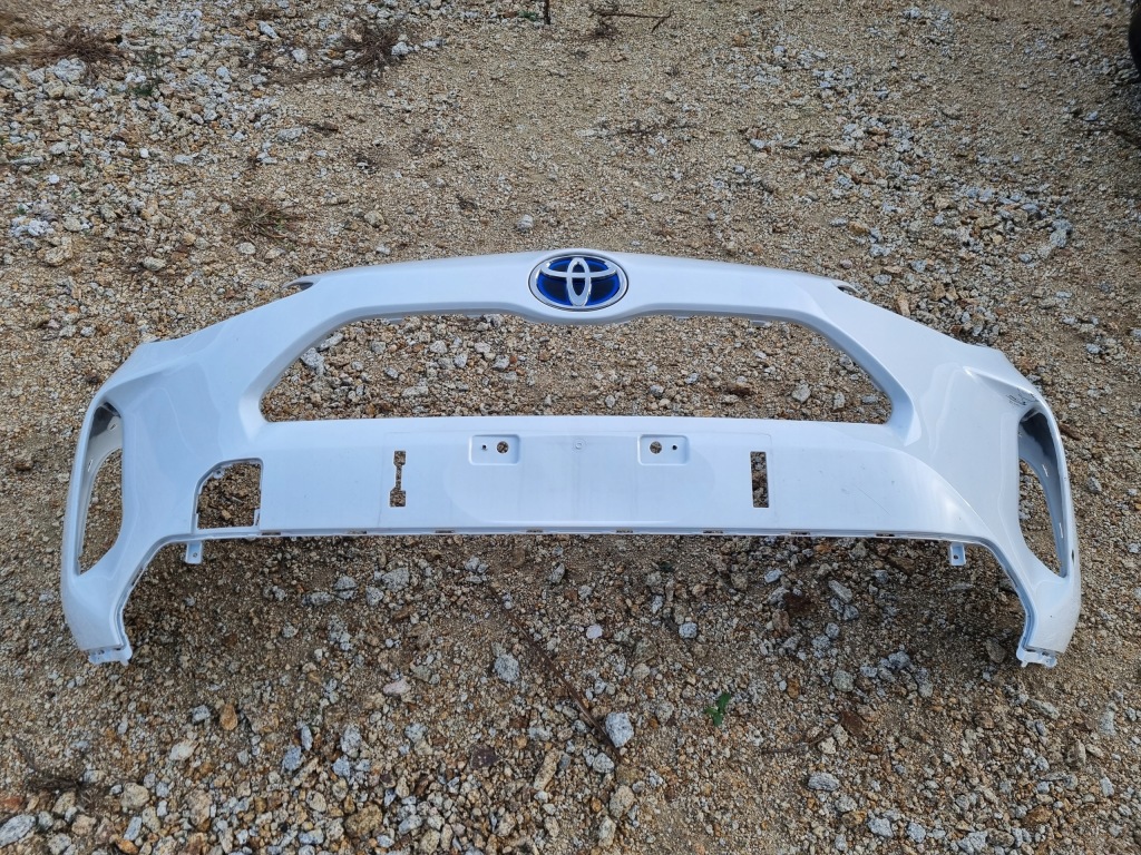 фото №1, Toyota yaris cross 2020- бампер перед оригинал e244