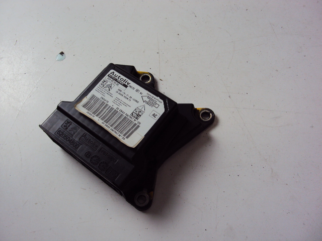 фото №1, Датчик подушка безопасности peugeot 308 ii t9 hb 15 r