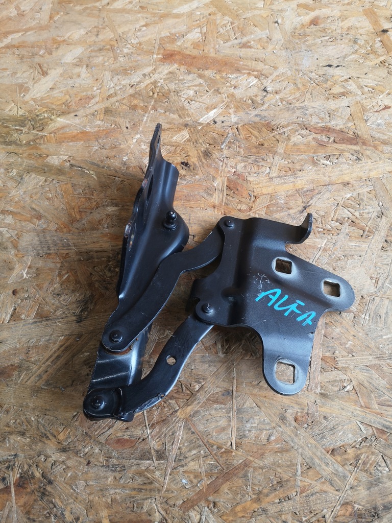 фото №1, Alfa romeo stelvio петля капот правый