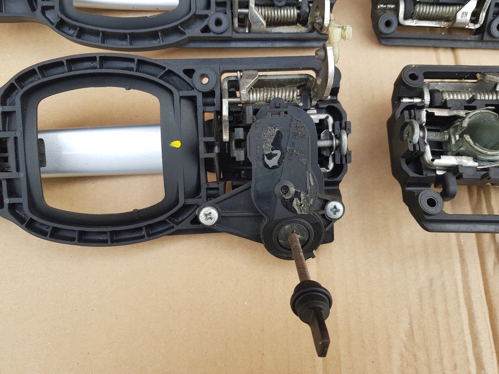 фото №12, Комплект ручки двері / audi a2 99-05 / ly7w / повний справні