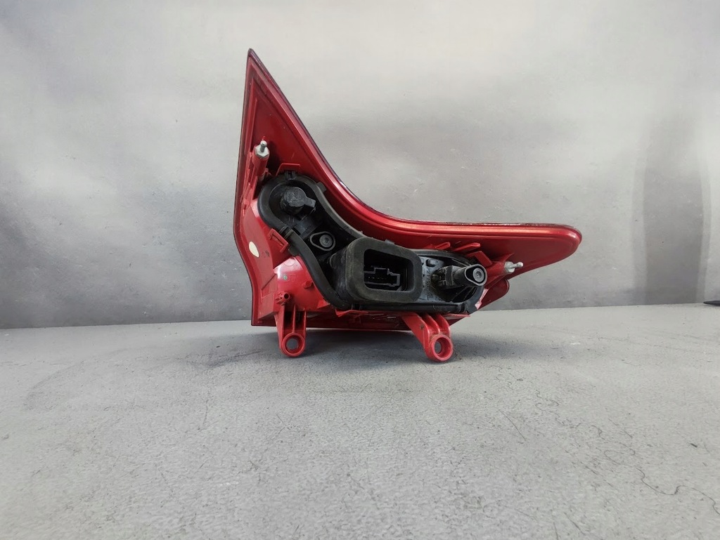 фото №8, Peugeot 3008 ліва лампа задня europa