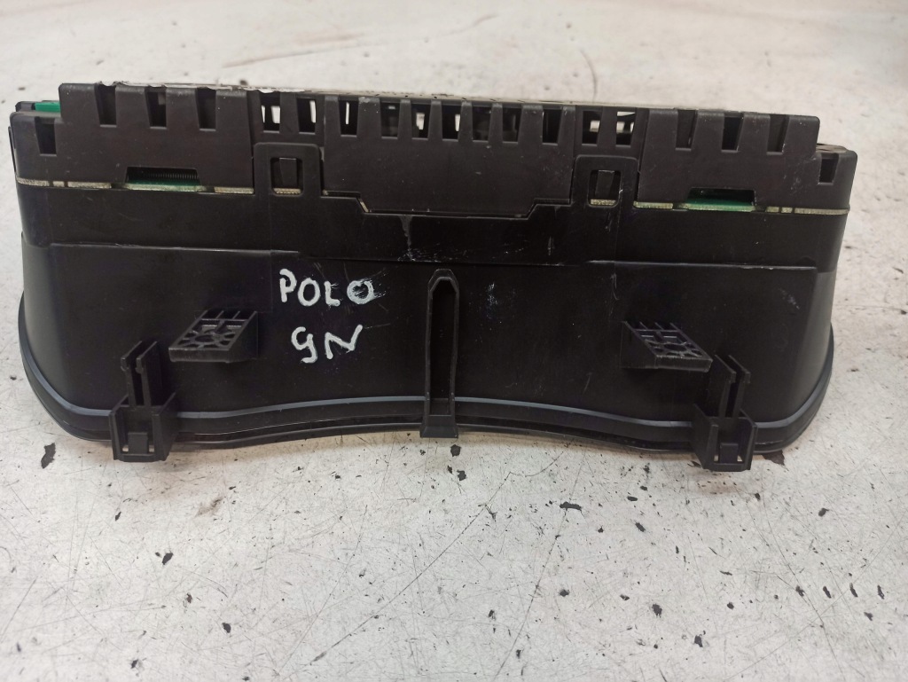 фото №8, Volkswagen polo 4 iv 9n 1.4tdi счетчик 6q0920800m