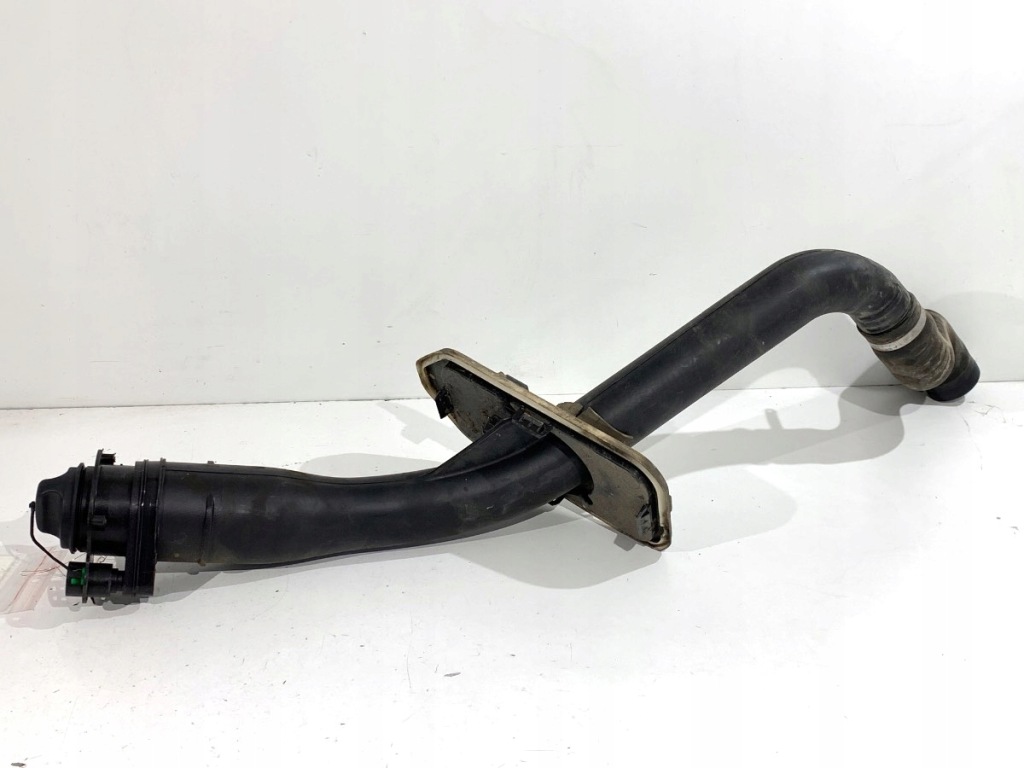 Купить Заливная горловина топлива renault master 3 8200733103d