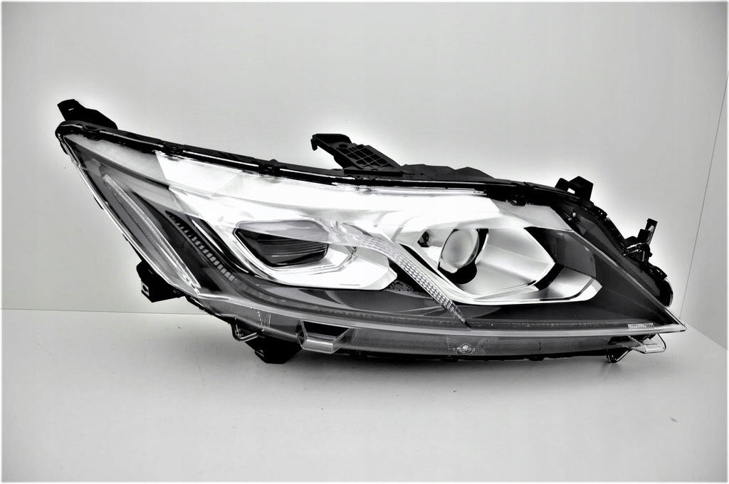 фото №2, Mitsubishi eclipse cross od 2018- фара правый