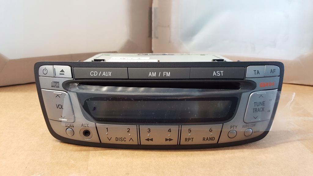 фото №1, Nowe оригинальные радио peugeot 107 6564k6