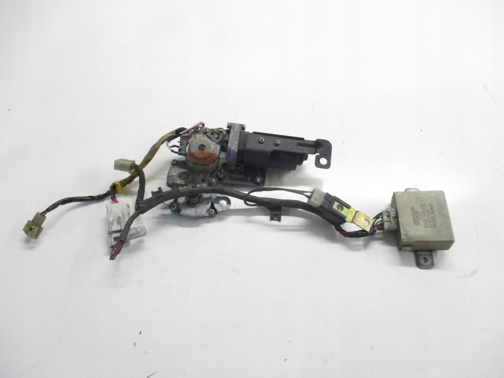 фото №1, Mitsubishi space star моторчик люк модуль