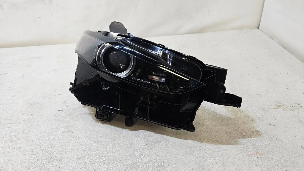 Купить Фара перед передняя правый  mazda cx30 full led 2019+ 14pin dfr7-51030