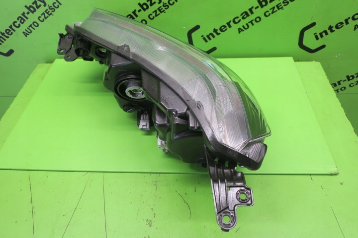 фото №14, Suzuki celerio 2014 - фара перед правый led