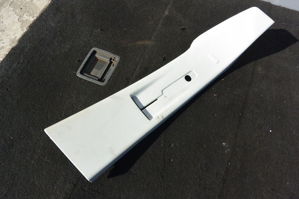 фото №1, Захист обшивка стійка права vw transporter t5