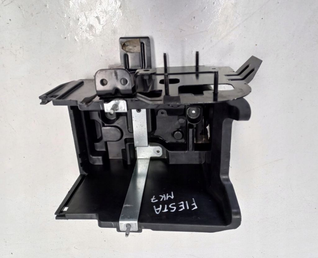 Купити Основа акумулятор ford fiesta mk7 c1bt-10723ab