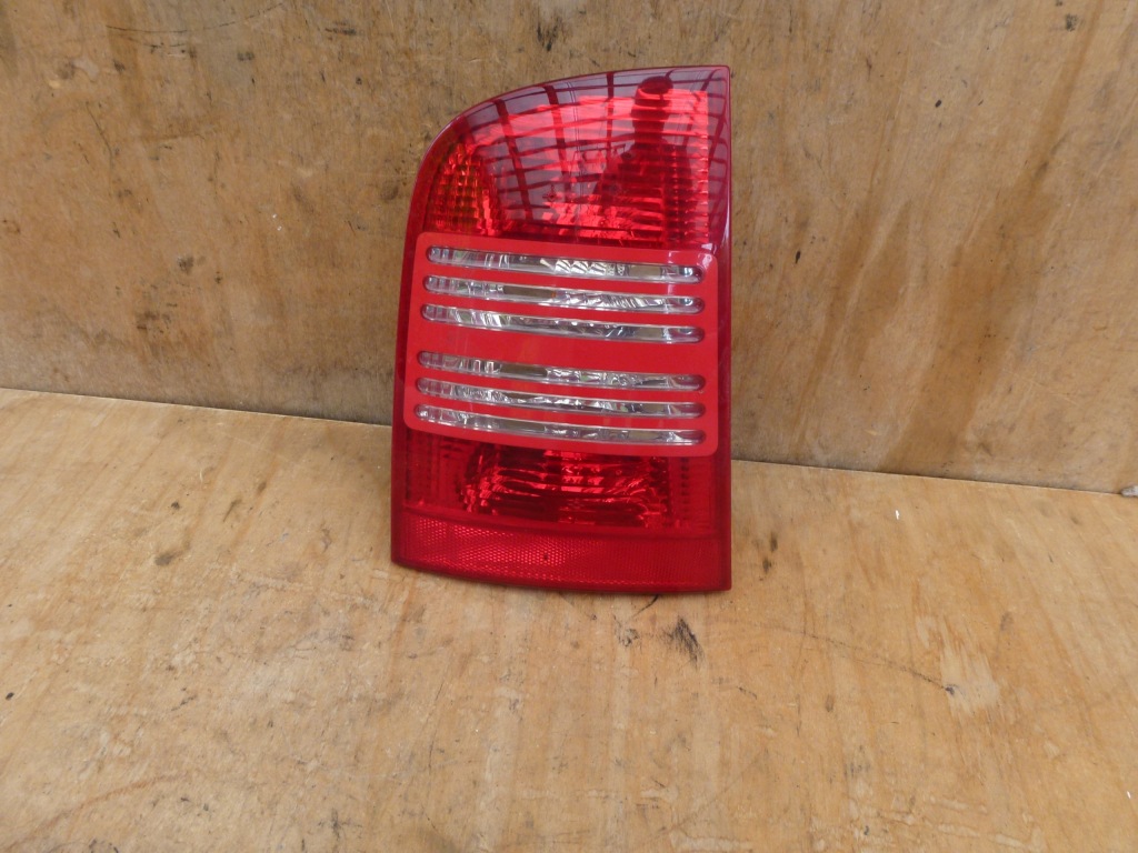 Купити Фара задня задні ліва skoda octavia 1 рестайлінг  універсал