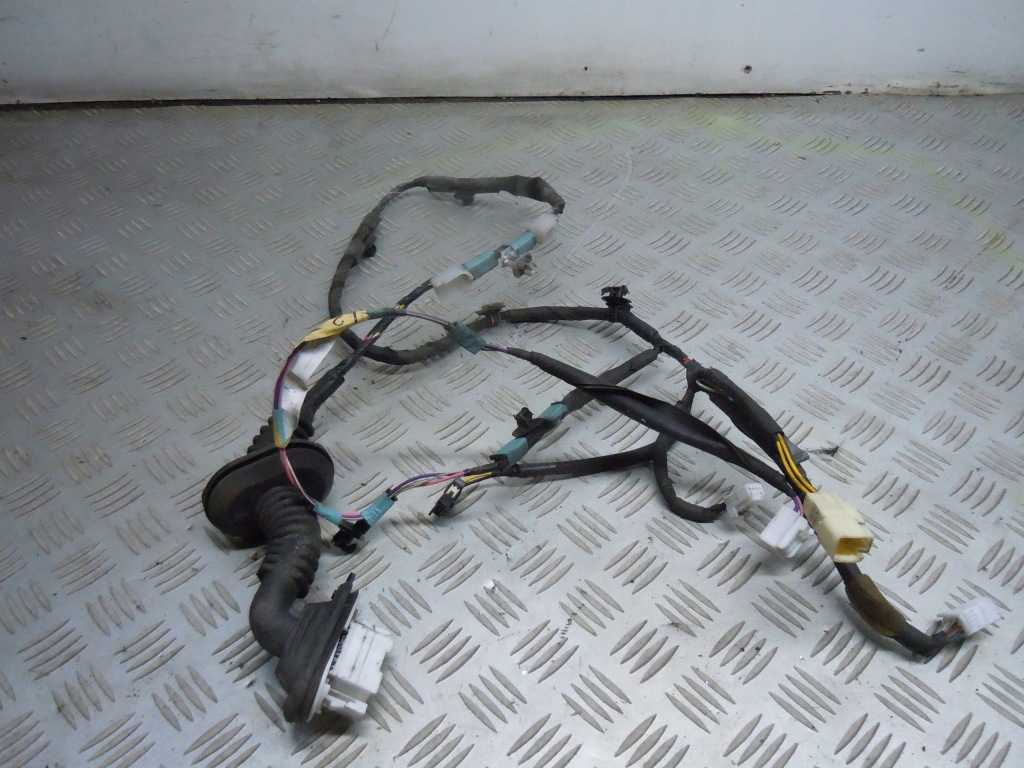 фото №1, Електропроводка двері лівий задня prius iii 8215447150g
