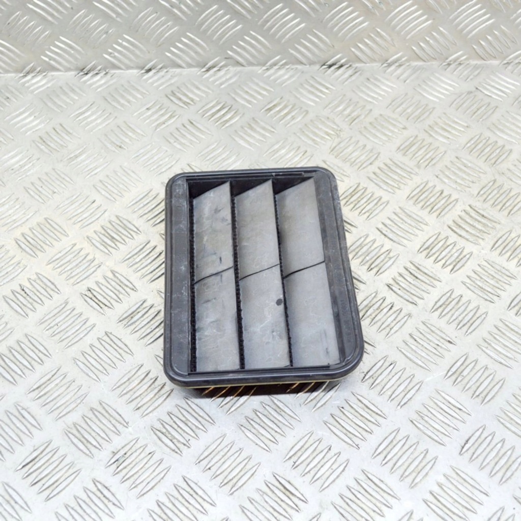 Bmw 5 g30 g31 2017 решітка вентиляційна під  бампером заднім в Україні