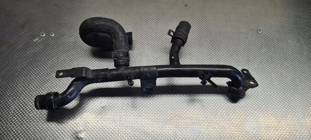 фото №1, Audi a4 b6 b7 труба wody 068121065ab