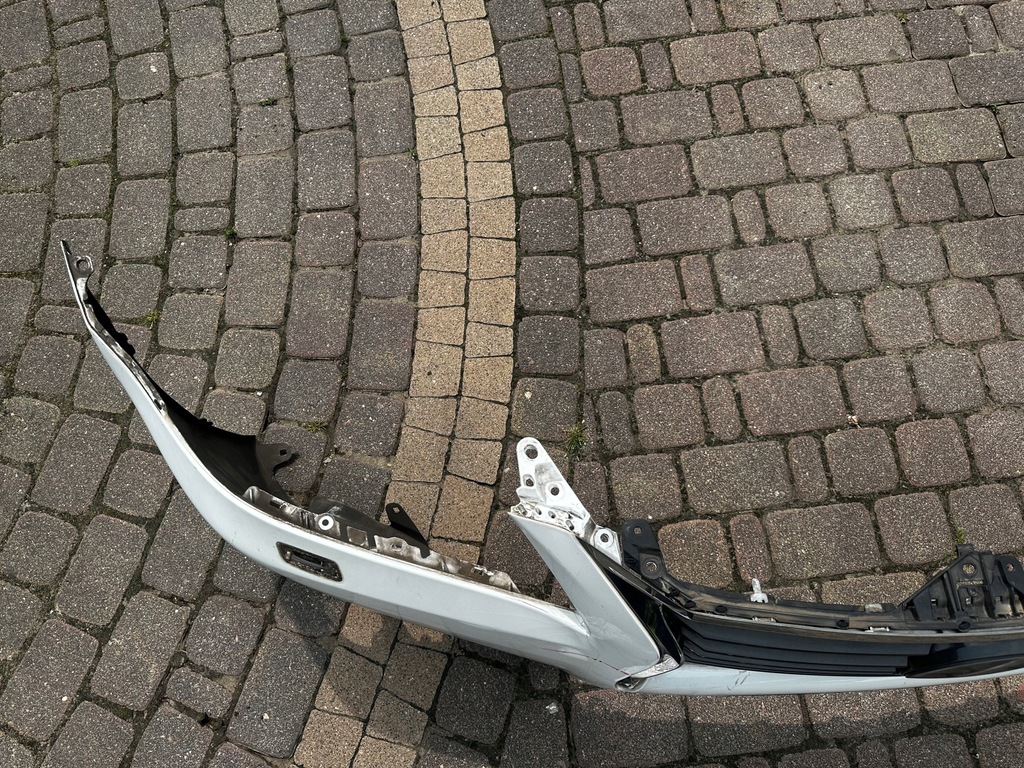 фото №12, Lexus gs iv 4 450h 13- бампер перед передній 52119-30b80