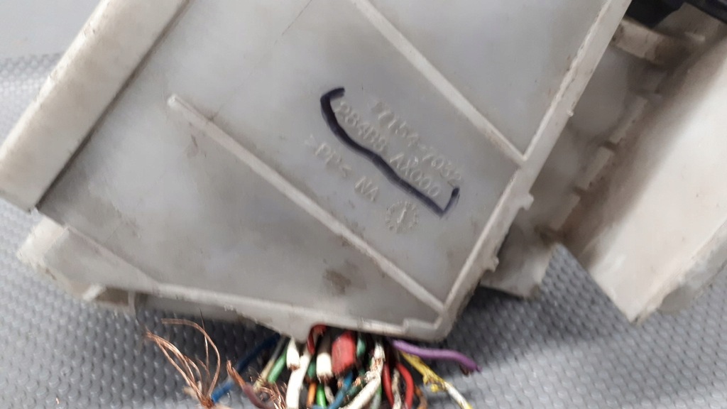 фото №11, 284b8ax000 коробка запобіжників nissan cube 1.4