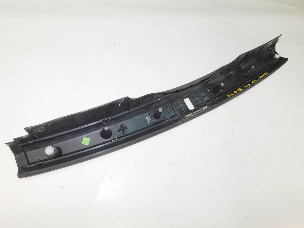 фото №12, Audi a4 b6 1.9 03r порог багажника kombi задняя