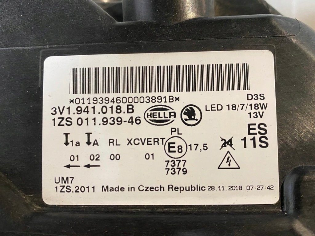 фото №9, Лампа правая передняя skoda superb iii 3 3v 3v1941018b