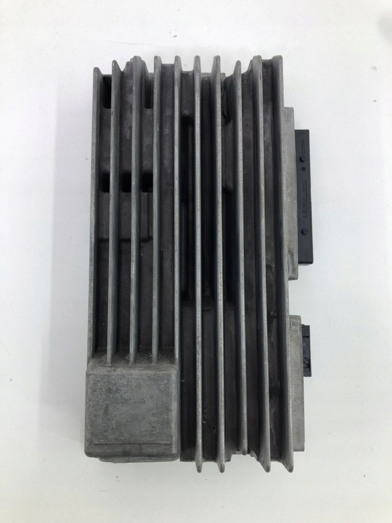 фото №1, Audi a4 b8 q5 8r усилитель радио bang olufsen 8t1035223