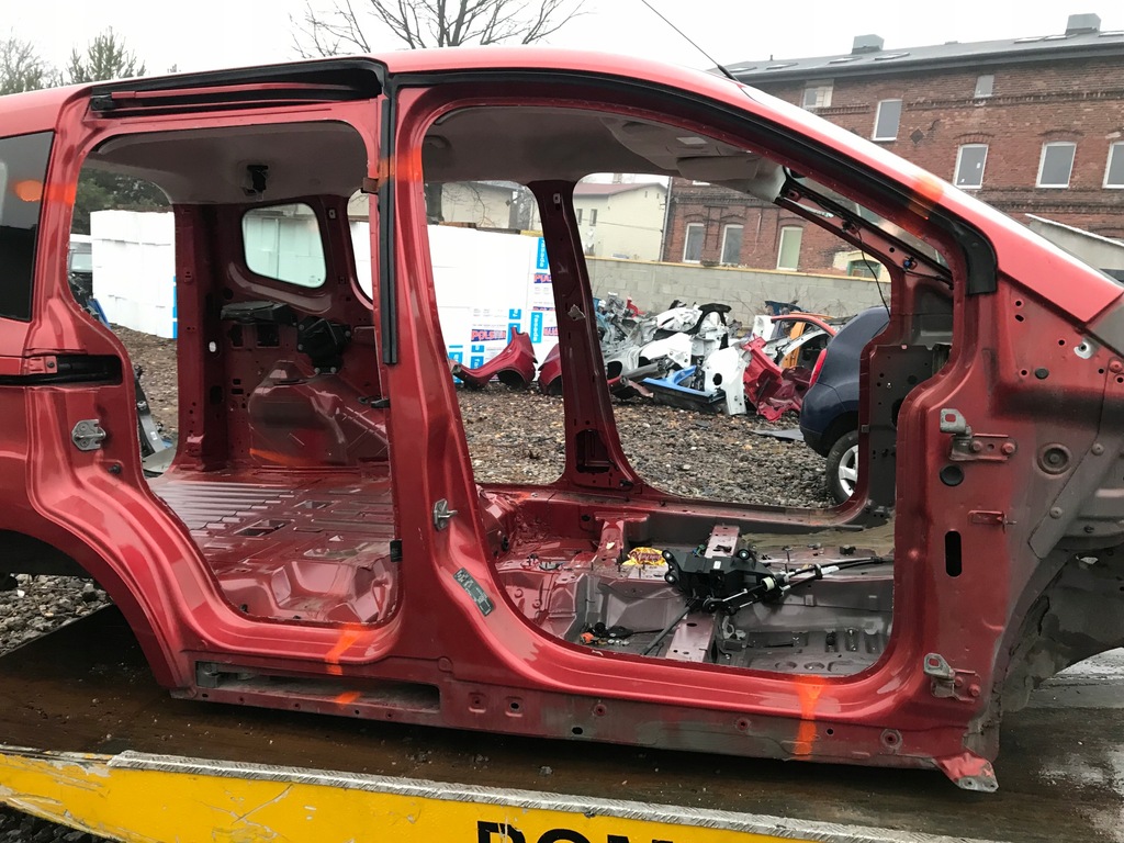 фото №1, Ford tourneo courier 2014 блок двигателя порог правый org