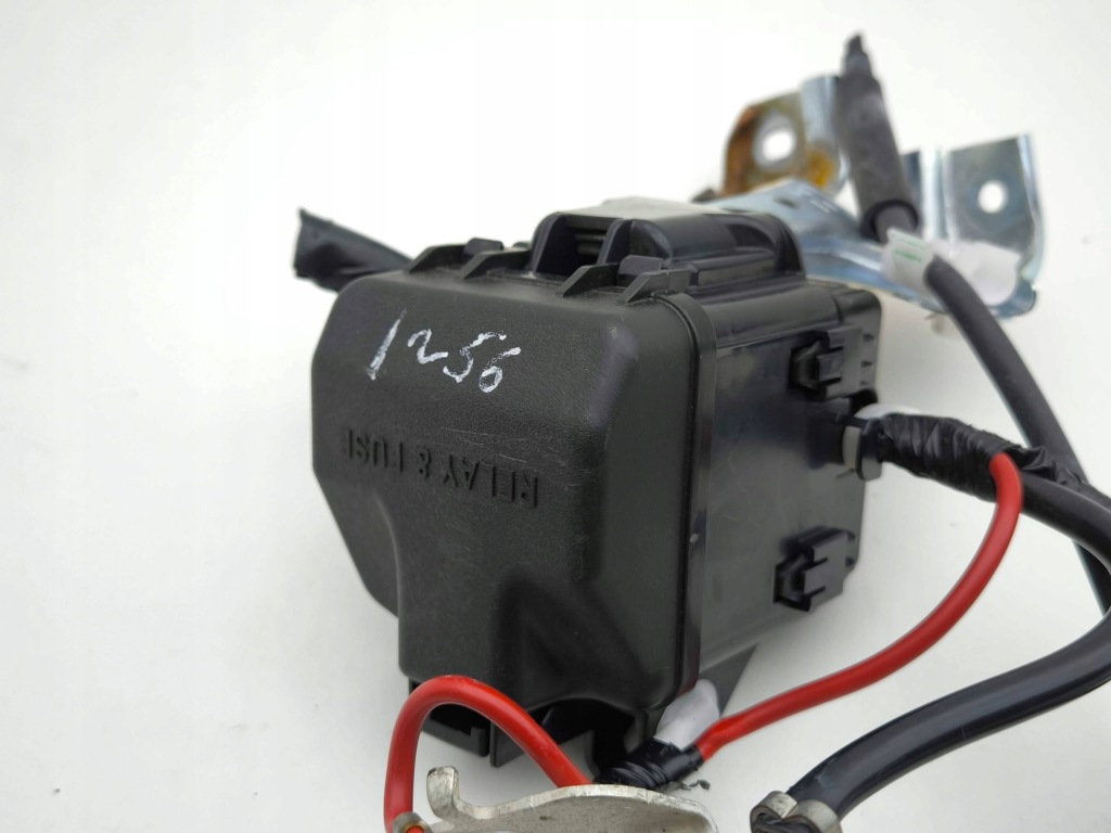 фото №10, Lexus ux 2020 клема плюсова 8216576020a