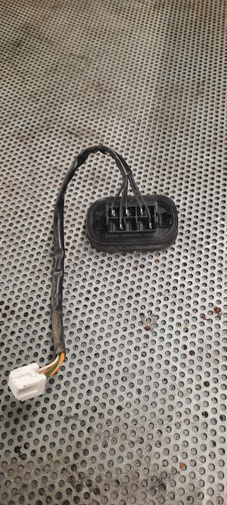 фото №2, Контакт дверь боковых 252167749ra renault trafic