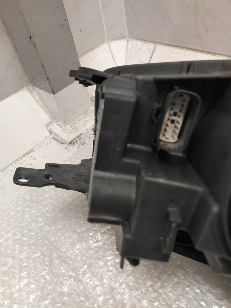 фото №11, Ford kuga mk2 lift 2016- escape lift 2016 - лампа права передня перед