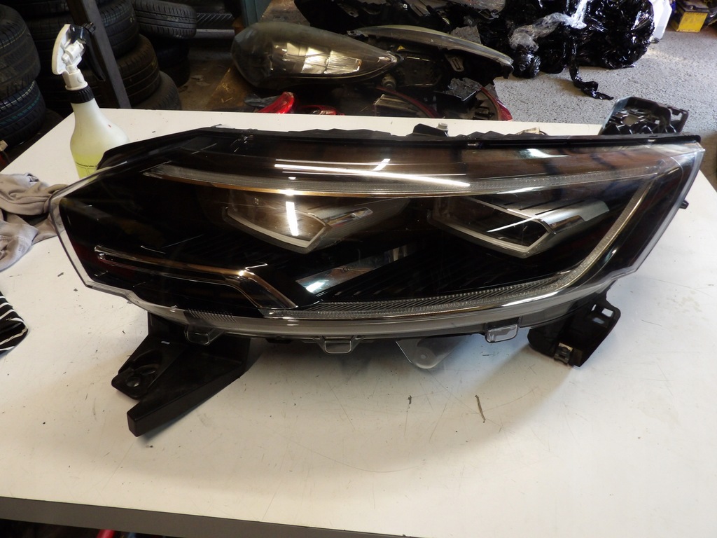 фото №1, Лампа ліва передня renault espace v 5 260601604r