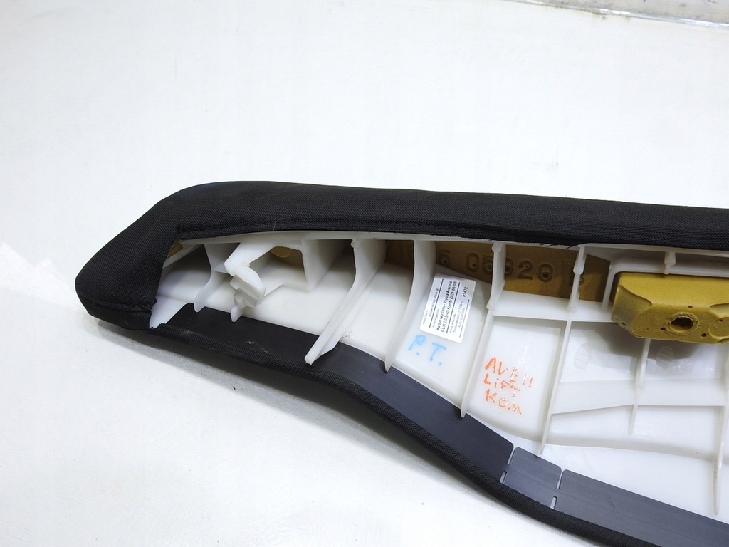 фото №6, Обшивка сиденье правый задняя avensis t25 kombi