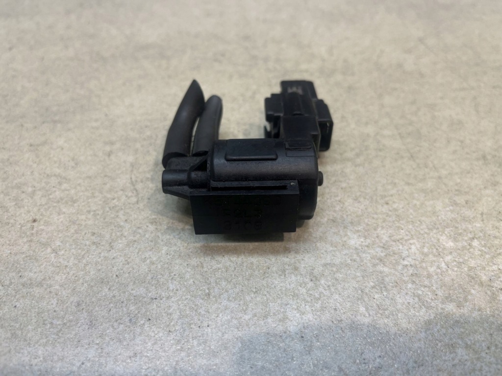 фото №1, Клапан вакууму mazda mpv 2.0 d k5t44090