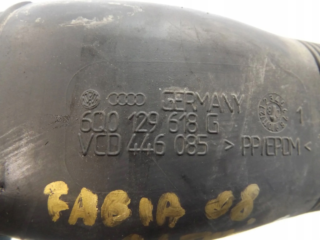 фото №3, Fabia ii 1,4tdi труба повітрозабірник повітря 6q0129618g