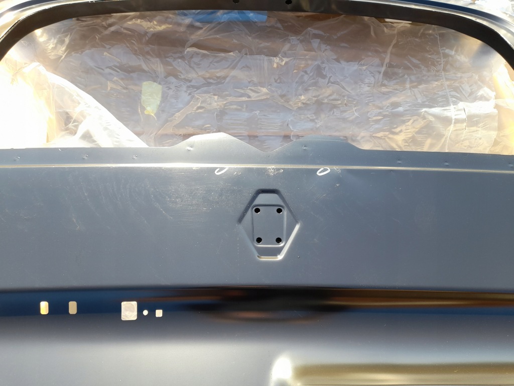 Крышка багажника задняя задний  renault kangoo 2 3 оригинал  новая Недорого