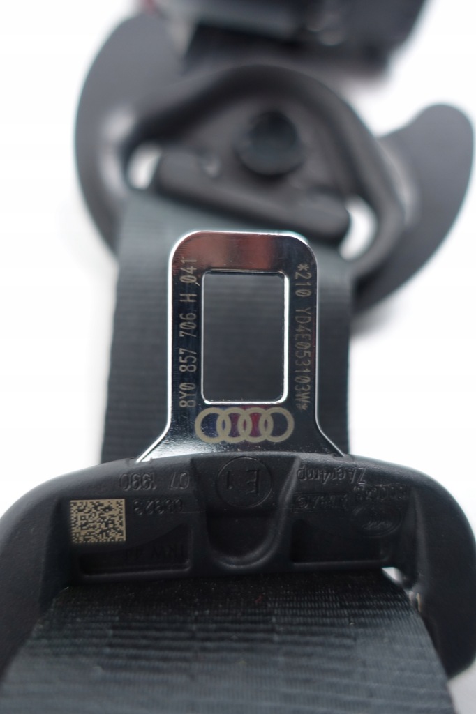 Ремінь безпеки правий перед audi a3 8y 20- Недорого