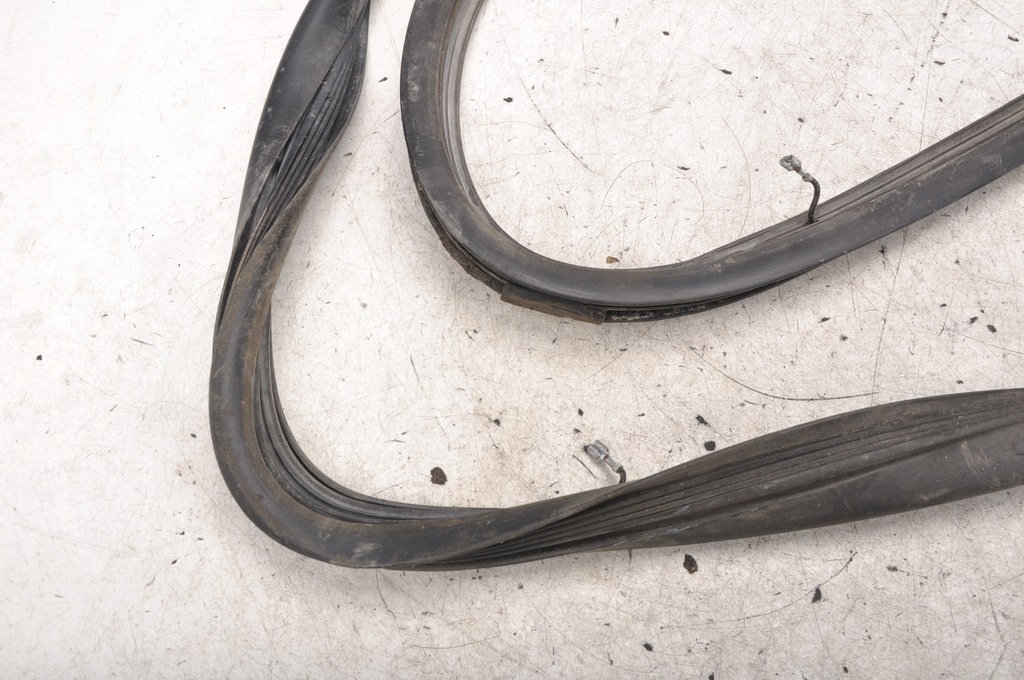 фото №6, Porsche 911 ii 930 прокладка капот