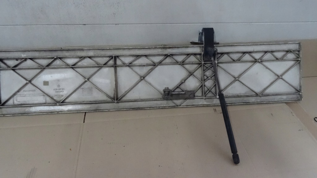 Daf 75cf решітка радіатора молдинг капот Недорого